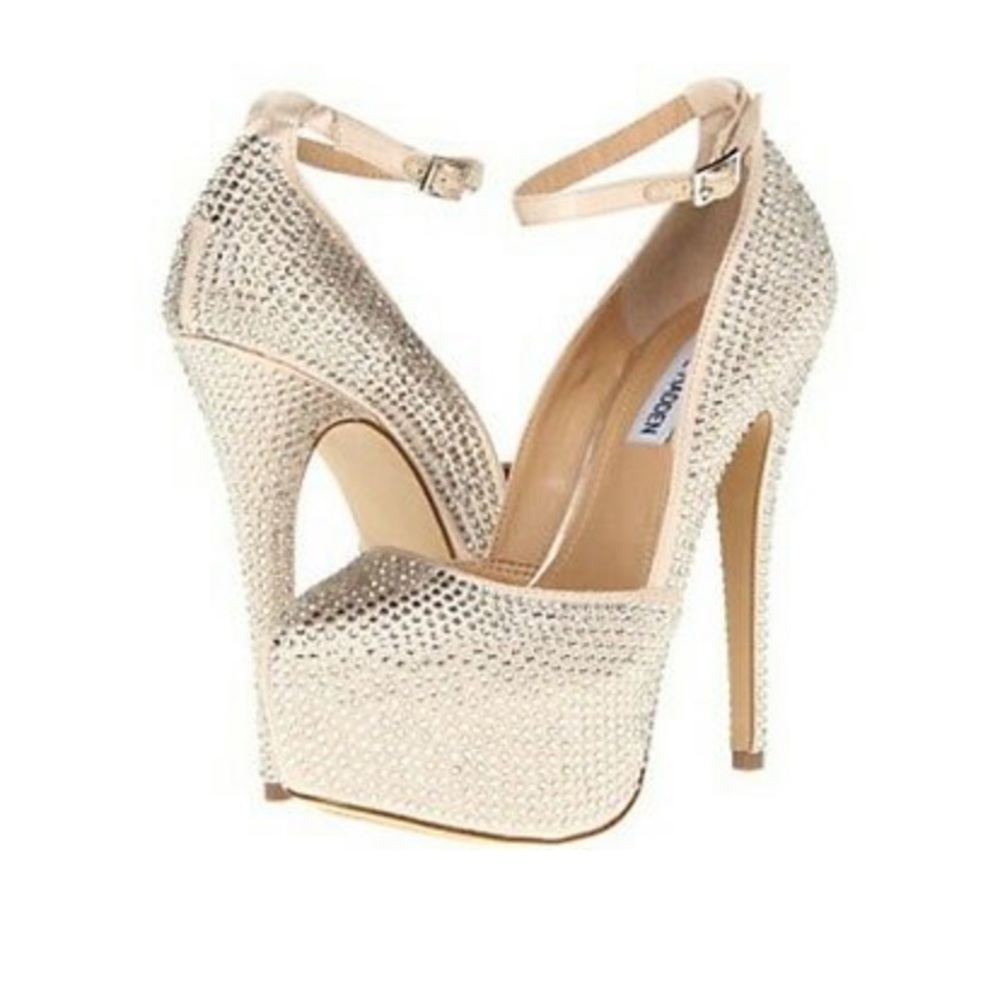 Steve Madden pumps